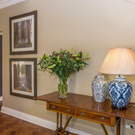 ホテル Dunkeld Manor ヨハネスブルグ エクステリア 写真