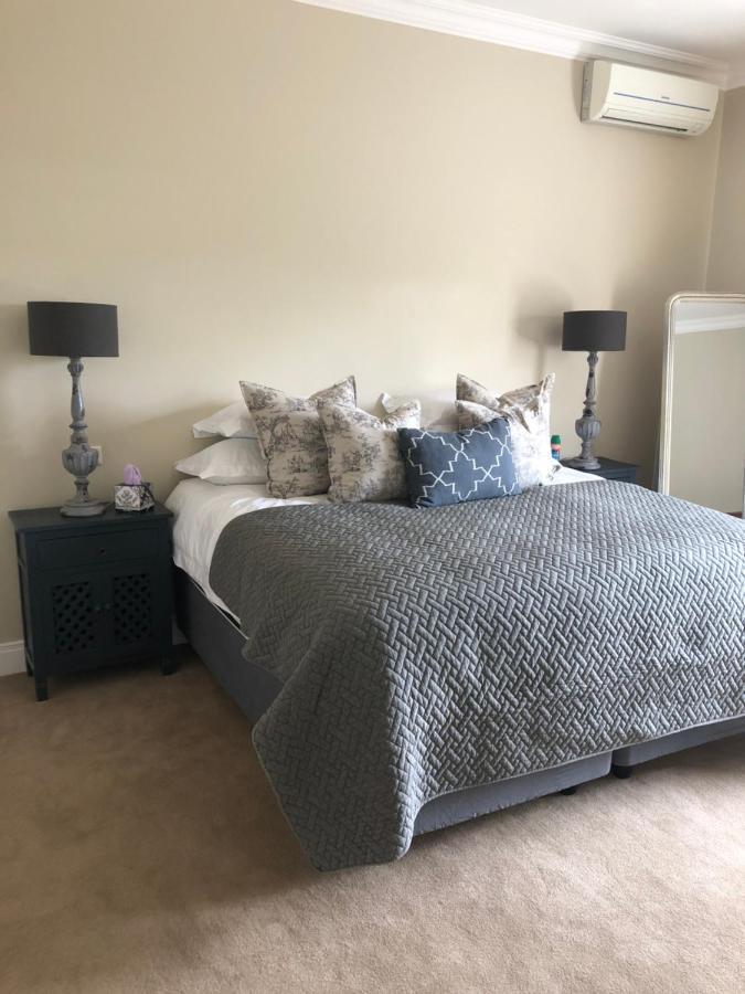 ホテル Dunkeld Manor ヨハネスブルグ エクステリア 写真